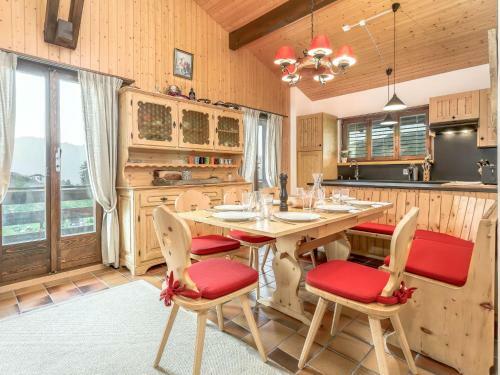 Holiday Home Par Le Travers La Tzoumaz
