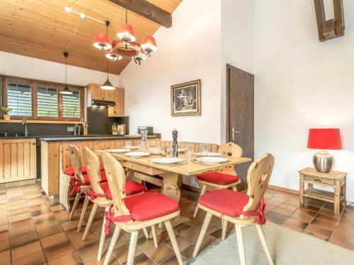 Holiday Home Par Le Travers La Tzoumaz