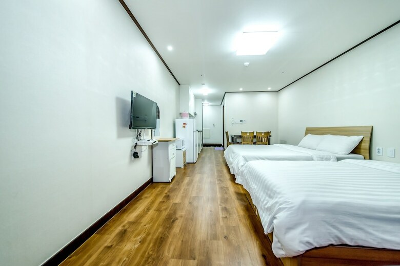 Rejina Pension