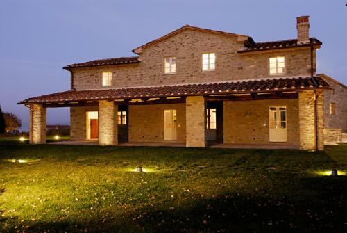 Battifolle-ruscello-poggiola Villa Sleeps 8 Pool