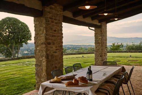 Battifolle-ruscello-poggiola Villa Sleeps 8 Pool