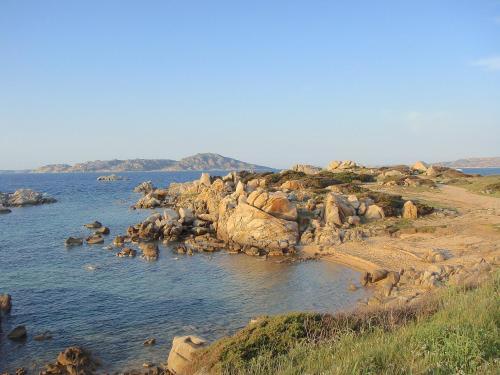 Isola Dei Gabbiani - Land Of Water