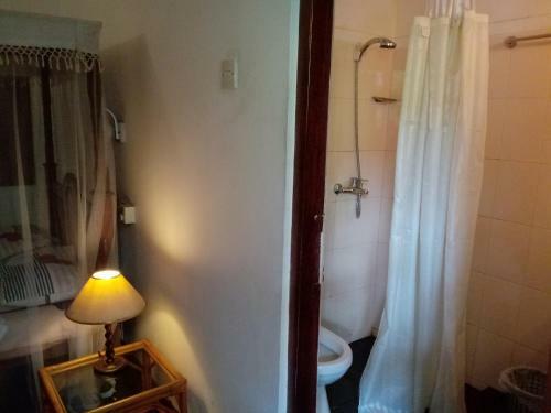 Hostal Budget Vacation Bungalow With Pool By Abha