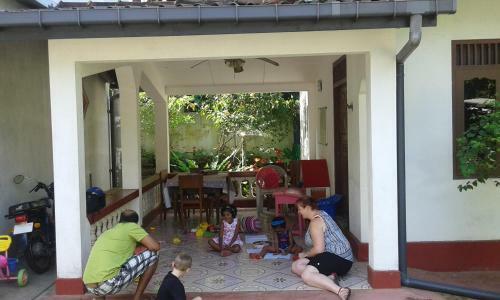 Hostal Budget Vacation Bungalow With Pool By Abha