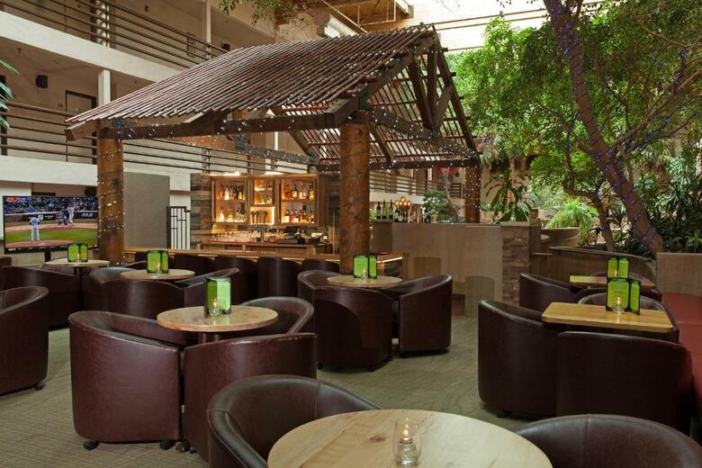 Hotel Canyon Plaza Resort
