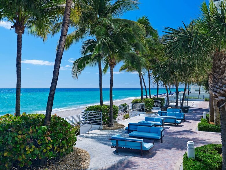 Hotel The Diplomat Beach Resort Hollywood, Curio Collection By Hilton