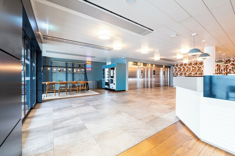 Discovery Hotel
