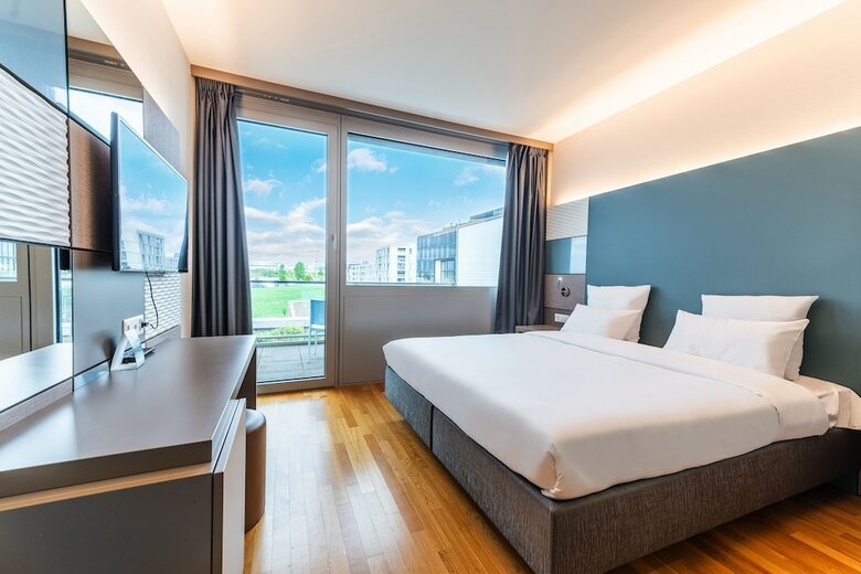 Discovery Hotel