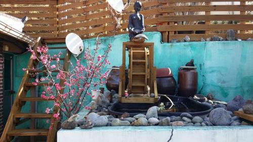 Uwha Minbak