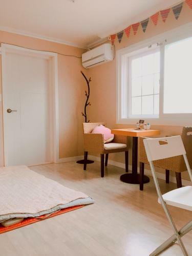 Hostal Hago Guest House