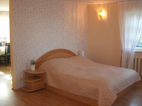 Hostal Augut?s Zurlien?s Sve?i? Namai