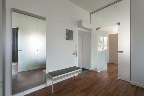 "all Saints" Church Apartment 1 Bedr