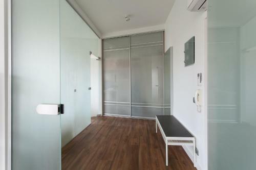 "all Saints" Church Apartment 1 Bedr