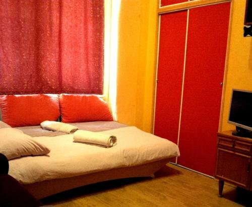Kitty Apartment, Train Station 300m, Bus Station 200m