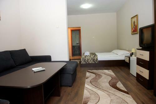 Hotel St.st. Constantine And Helena