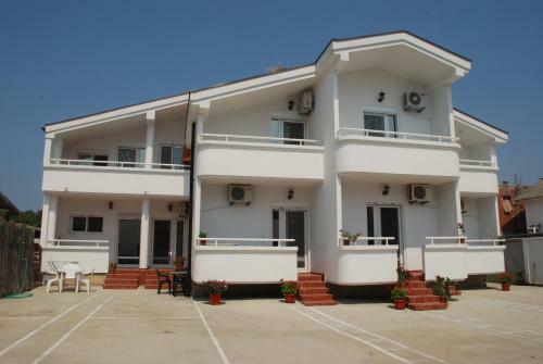 Hostal Guest House Nura