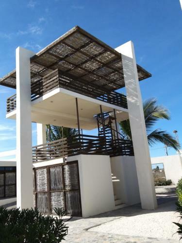 Hotel Mangrove Inn