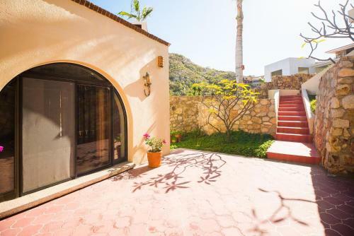 Short Walk To Downtown&beach From Villa Serrana