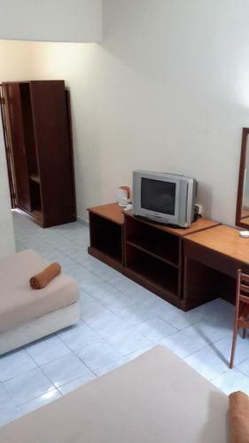 Hotel Tanjung Demong Beach Resort