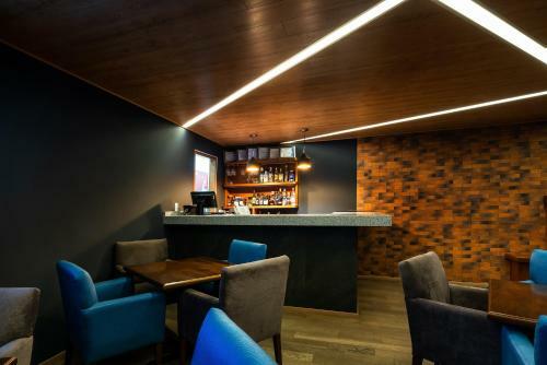 Hotel Kaia Suites