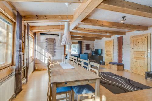 Lodge Ruka Safaris - Karhun Maja