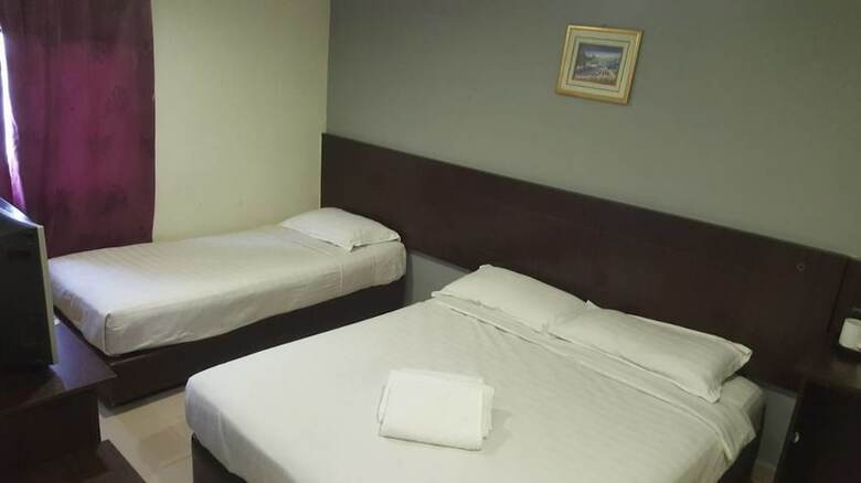 Tiong Nam Hotel