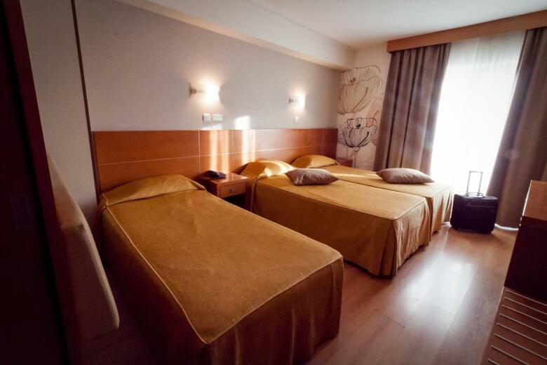Hotel 4 Estacoes
