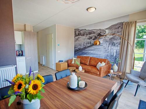 Holiday Home Rcn Toppershoedje.5