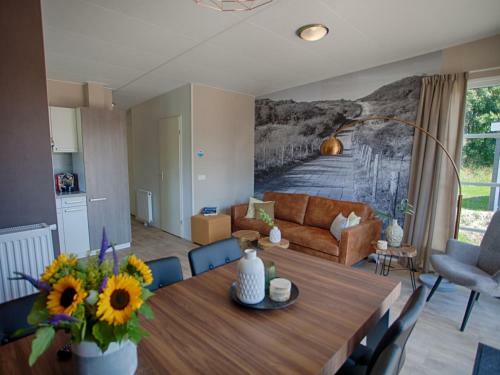 Holiday Home Rcn Toppershoedje.3