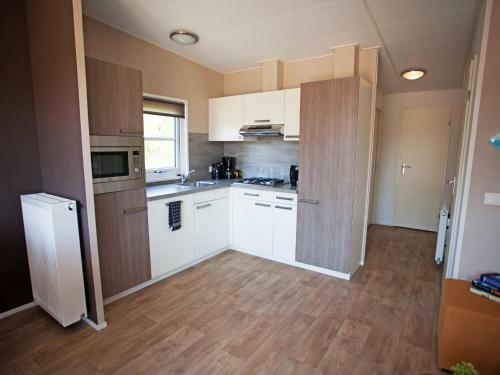 Holiday Home Rcn Toppershoedje.3