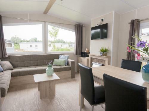 Holiday Home Rcn Toppershoedje.4