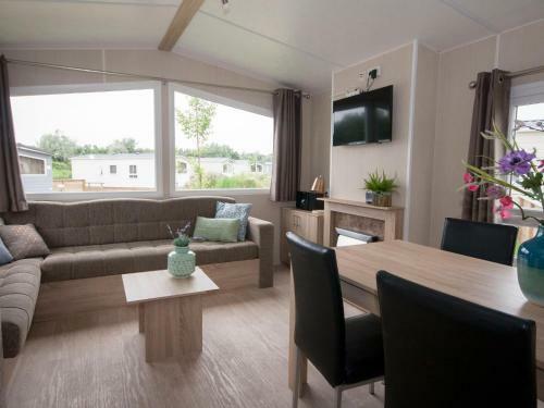 Holiday Home Rcn Toppershoedje.2