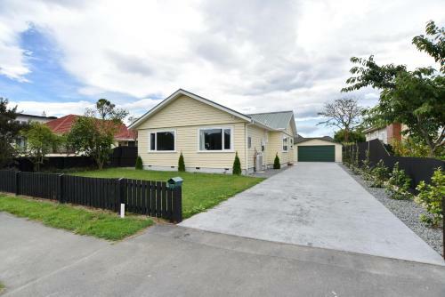 Weston Villa - Christchurch Holiday Homes