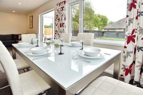 Weston Villa - Christchurch Holiday Homes