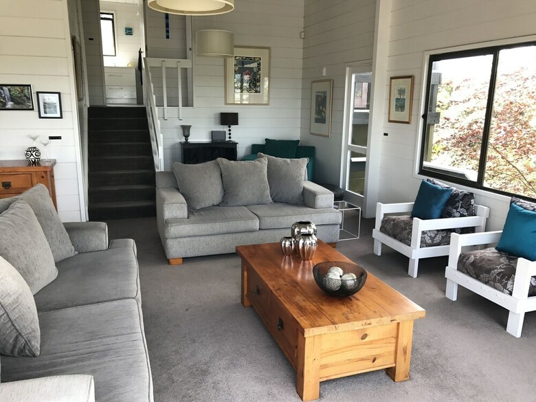 Waiheke Escape - Oneroa