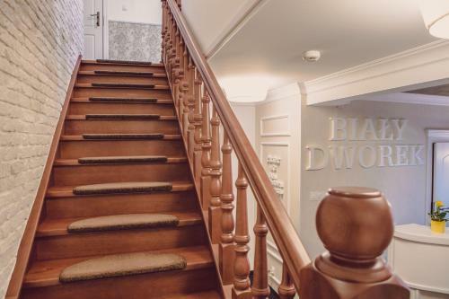 Hotel Dom Goscinny Bialy Dworek