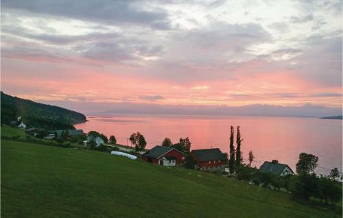 Holiday Home V�gstranda Hjelvik