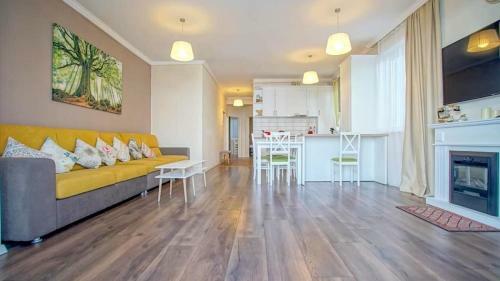 Central Maximus Apartment