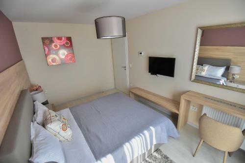 Apartamento Your Home At Coresi Mall