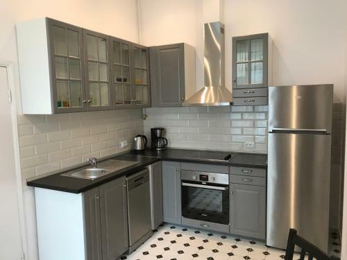 Old Town Central Apartament