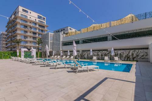 Nyota Hotel & Conference Center