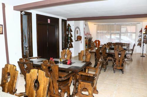 Hostal Casa Cu Flori