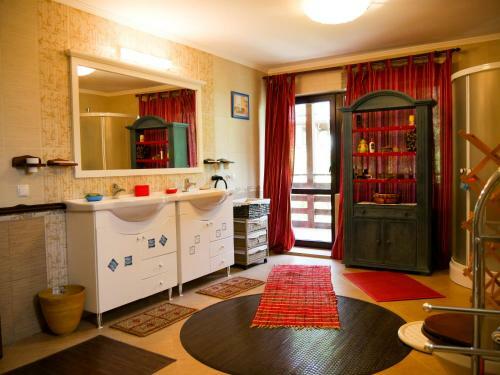 Atelierul Zanei Holiday Home