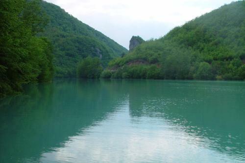 Ku?a-zvorni?ko Jezero