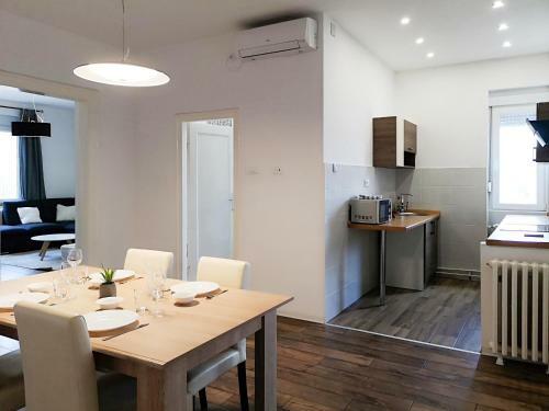 Stefana Stefanovica II Apartment
