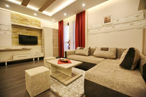 Apartamentos Astoria Lux - K16 Milmari