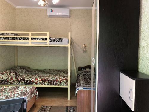 Hostal Guest House On Samburova 279