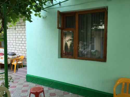 Hostal Guest House On Samburova 279