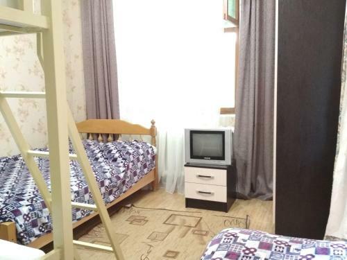 Hostal Guest House On Samburova 279