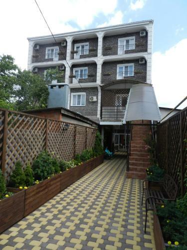Hostal Maro Guest House